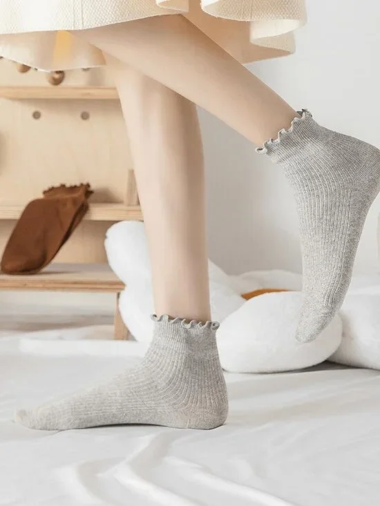 6 Pairs of Ruffle Socks Women, Cute Ruffle Ankle Socks - Picture 3 of 5